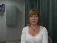 I am hardworking, attentive and neat. I like order and coziness in the house. I spend my free time walking in the park, enjoying nature. I