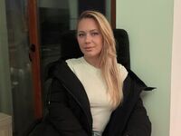 naked cam girl masturbating with sextoy AnyaLior