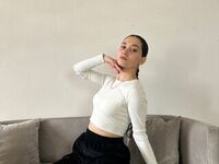 bedroom live webcam BettyMaldonado