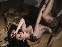 topless cam girl LucyStrike