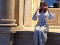 hot cam girl fingering shaved pussy SonaQuinley