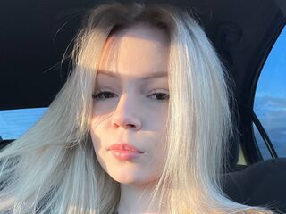 free nude live show AdellWaskey