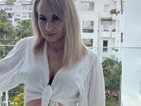 cam girl playing with sextoy AdellynRose