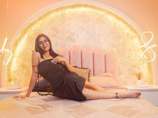 videos AishaCarpenter