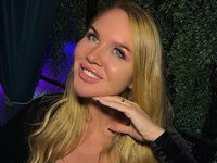 chat room webcam AlesiaStrict