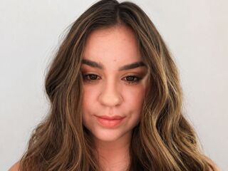 camwhore fingering pussy AlexandraThornt