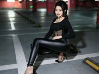 camslut topless AliceBabson
