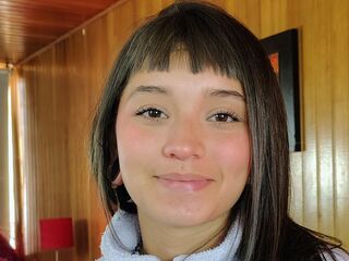webcam babe chatroom AliceMorely