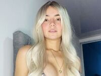 naked cam girl masturbating with dildo AlisonWillson