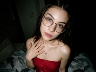 beautiful camgirl AugustinaMoltz
