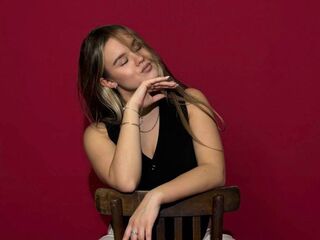 adult live cam AureliaChirico