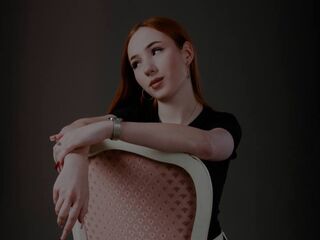 bedroom webcam CarleenZangari