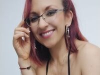 topless camgirl CataBuritica