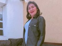 hot cam girl masturbating with dildo CelesteBack