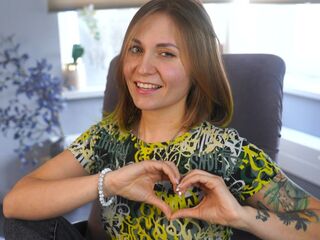 naked camgirl masturbating with dildo ChauFullmore