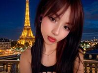 masturbating webcamgirl CherryBrown