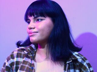 naked cam girl ChloyWallace