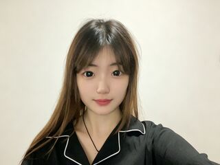 camgirl masturbating with dildo ClaraHui