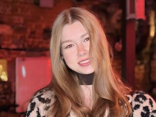 nude DainaThroneberry