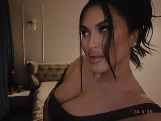 fingering webcamgirl DaphneAver