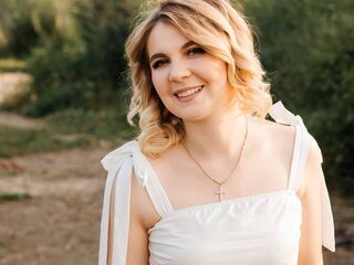 fingering girl DemetriceAkpan