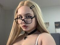 hot cam girl fingering pussy DineraHillylod