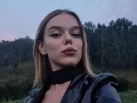 topless webcamgirl EdinaAmos