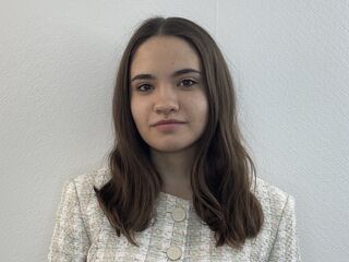 naughty camgirl picture ElishaPelini