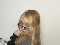 free chat room EloiseGow