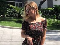 webcam strip tease show EmileeBeyale