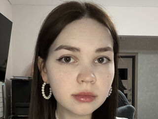 hot striptease webcam EmiliRoyzi