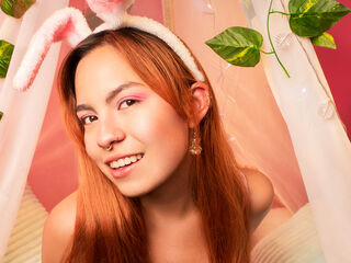 nude webcam girl pic EmmaMonnet