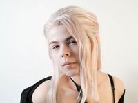 camwhore spreading pussy EvaLaren