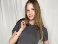 free chat HazelLedwell