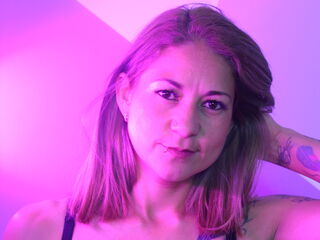 shaved pussy cam IsabellaBaker