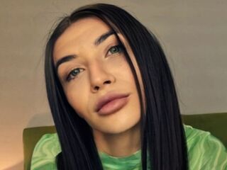 topless camgirl JanneMaine