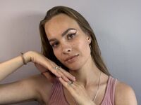 masturbating JerilynMominee
