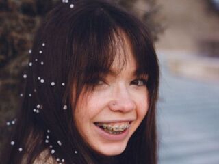 girl fingering shaved pussy JerrieQuigley