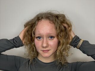 adult web cam chat room JoieBrunson