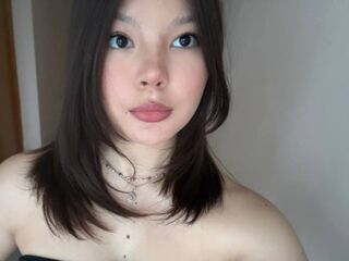 hot webcamslut JulienneCharters