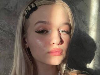 fingering girl webcam  KianaStark