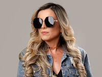 hot striptease web cam KiaraMoraes