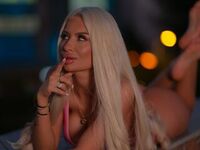 beautiful cam girl LaraBrynn