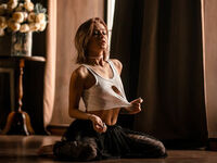 cam girl live cam LeilaLoveton