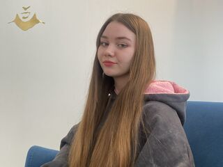 nude webcamgirl pic LeraAbbatiello