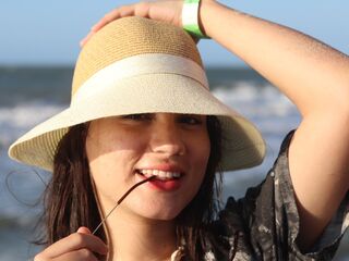 naked girl with webcam fingering pussy LexasWorld