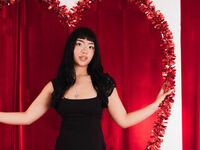 camwhore masturbating with vibrator LiaLovet