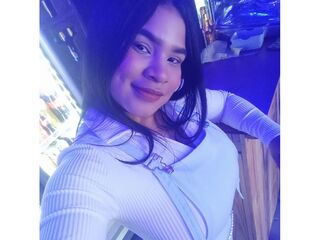 beautiful webcamgirl LilaVolcan