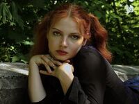 fingering girl cam LorraineJohnson