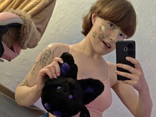 camgirl chatroom LunaWillson